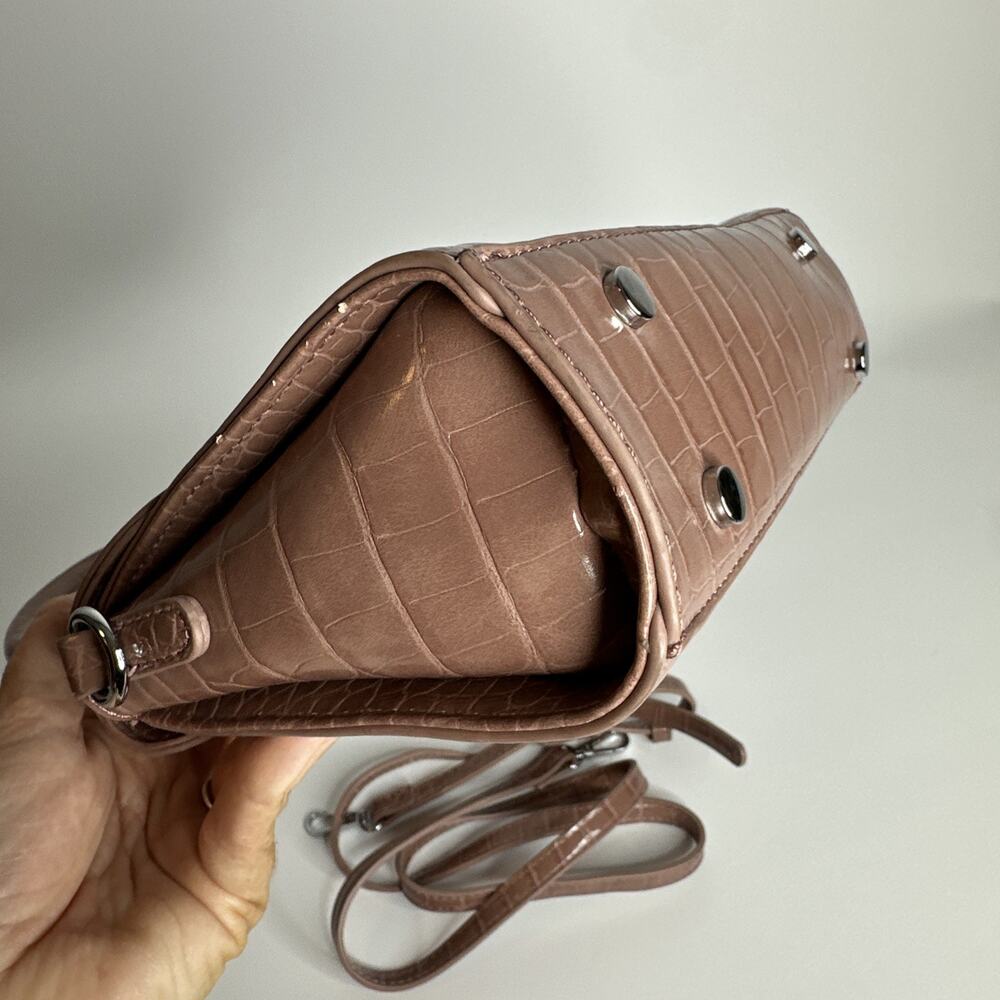 Antik Kraft Croc Embossed Top Handle Mini Crossbody Bag Vegan Leather Tan EUC - Picture 11 of 14